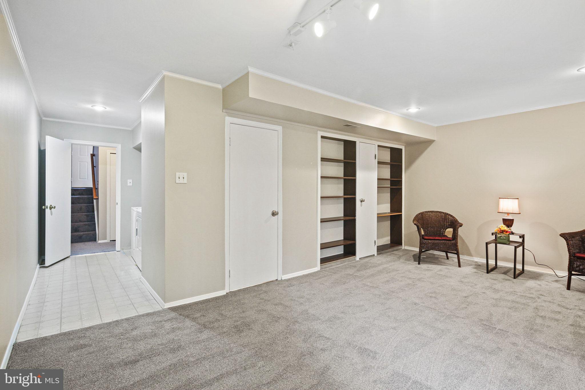 DORSEY HALL - Residential