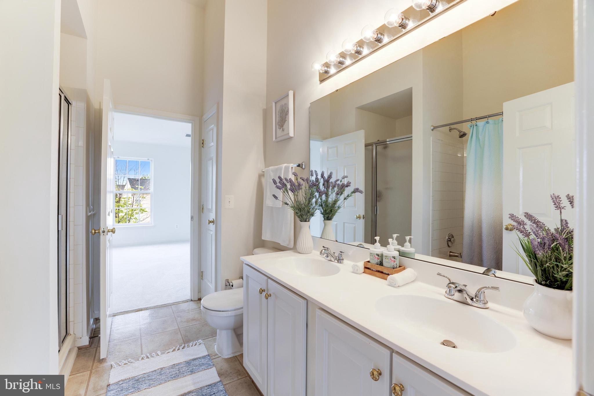 ASHBURN VILLAGE - Residential