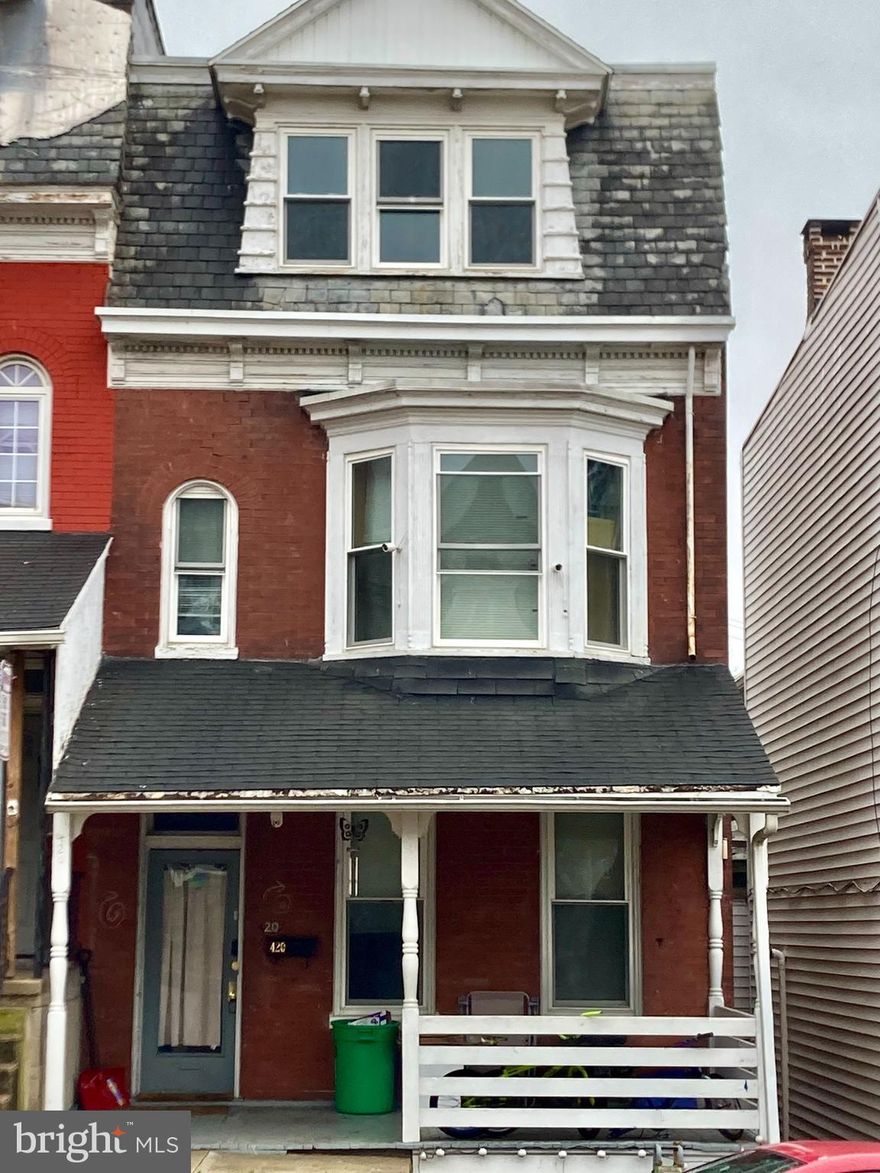 This spacious semi-detached home is near Farquar Park & The Avenues! This home features 5 Large bedrooms, 2 full baths and dining area with entrance to balcony on second floor.  New hot water heater last year!