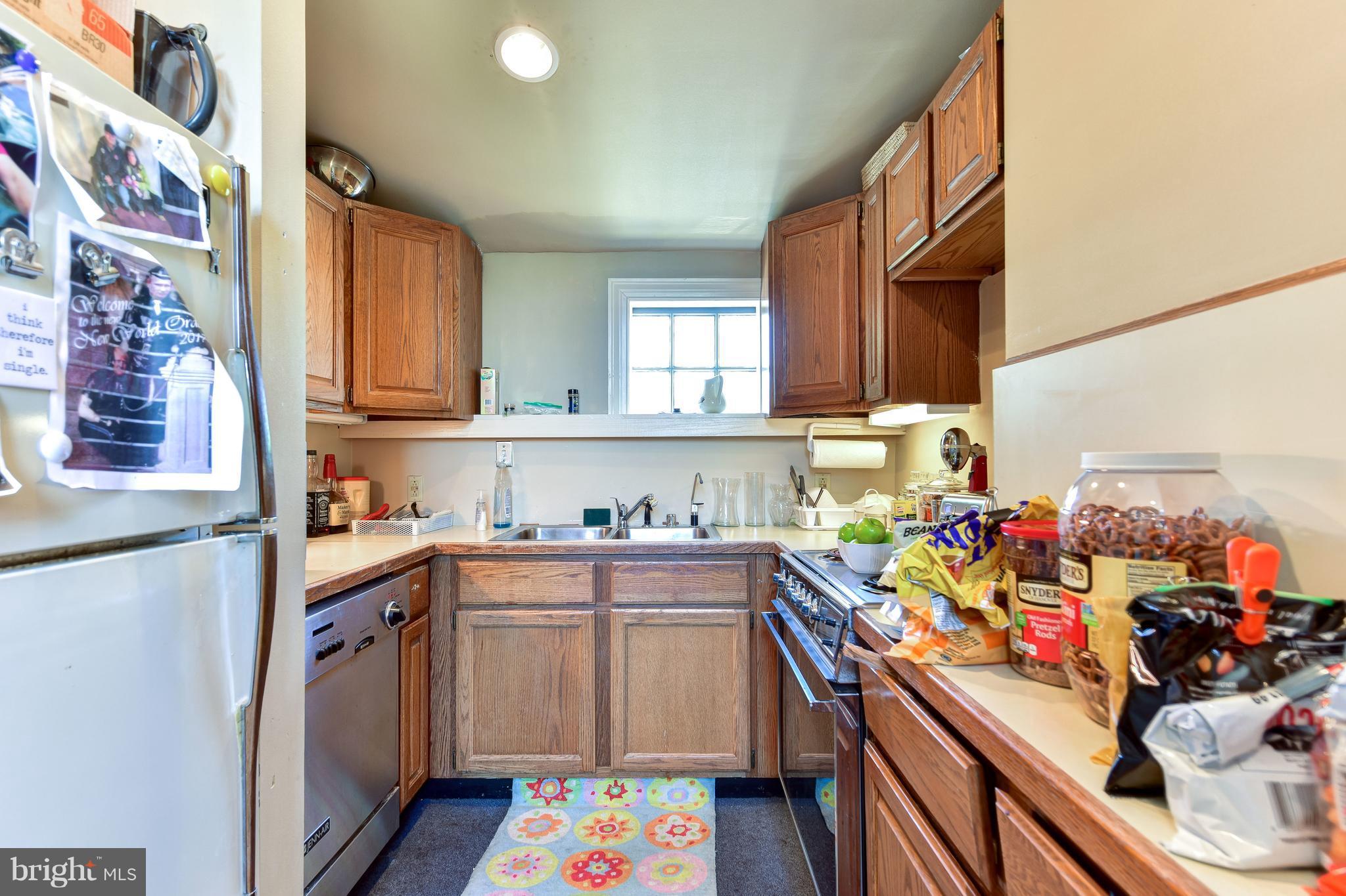 OLD TOWN - Commercial Sale