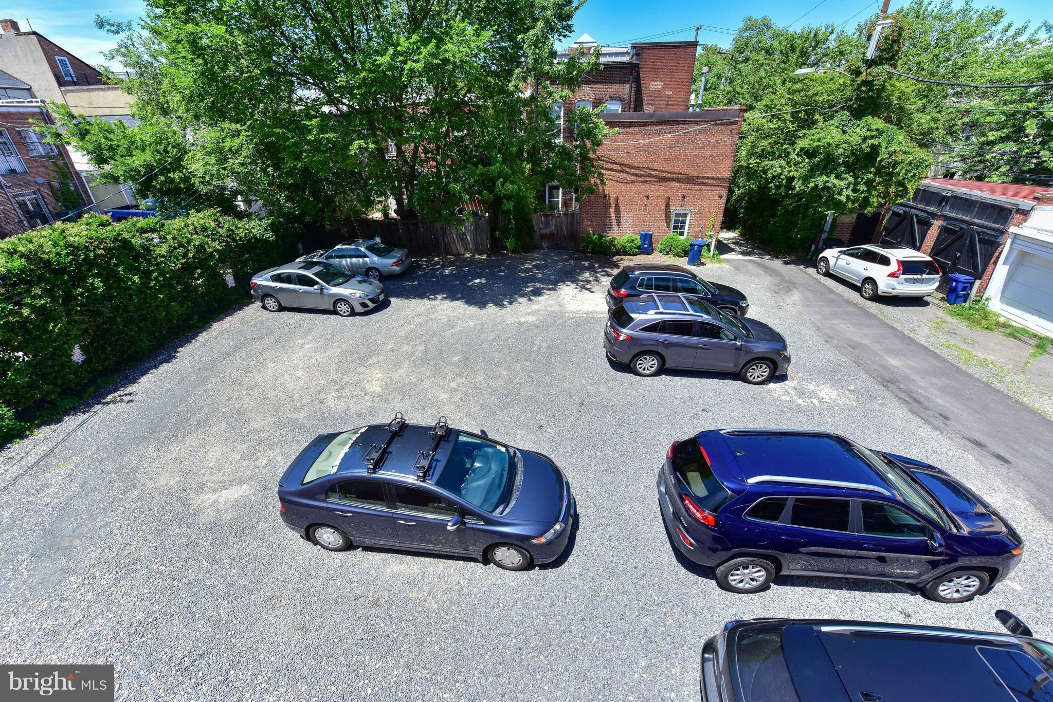 OLD TOWN - Commercial Sale