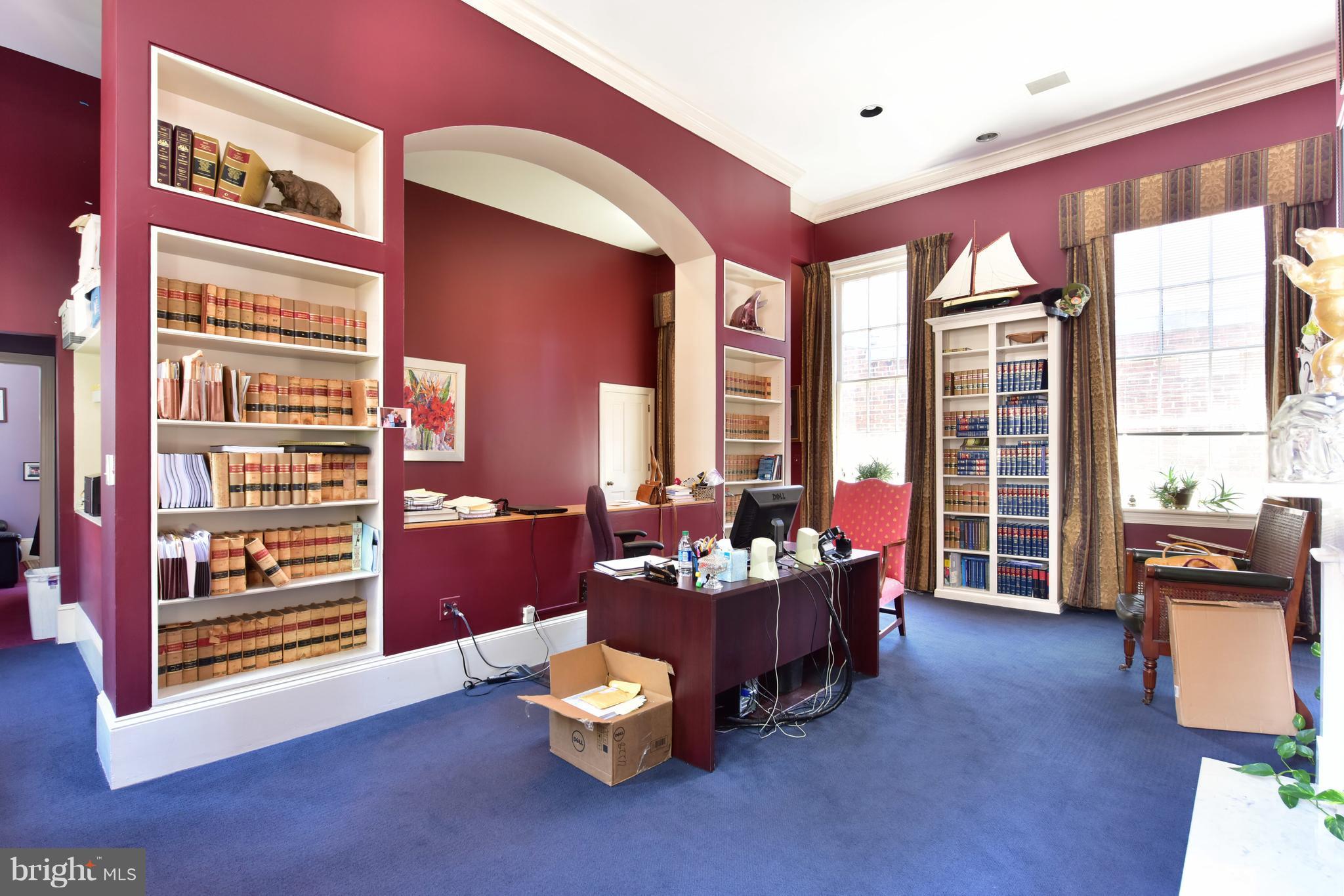 OLD TOWN - Commercial Sale