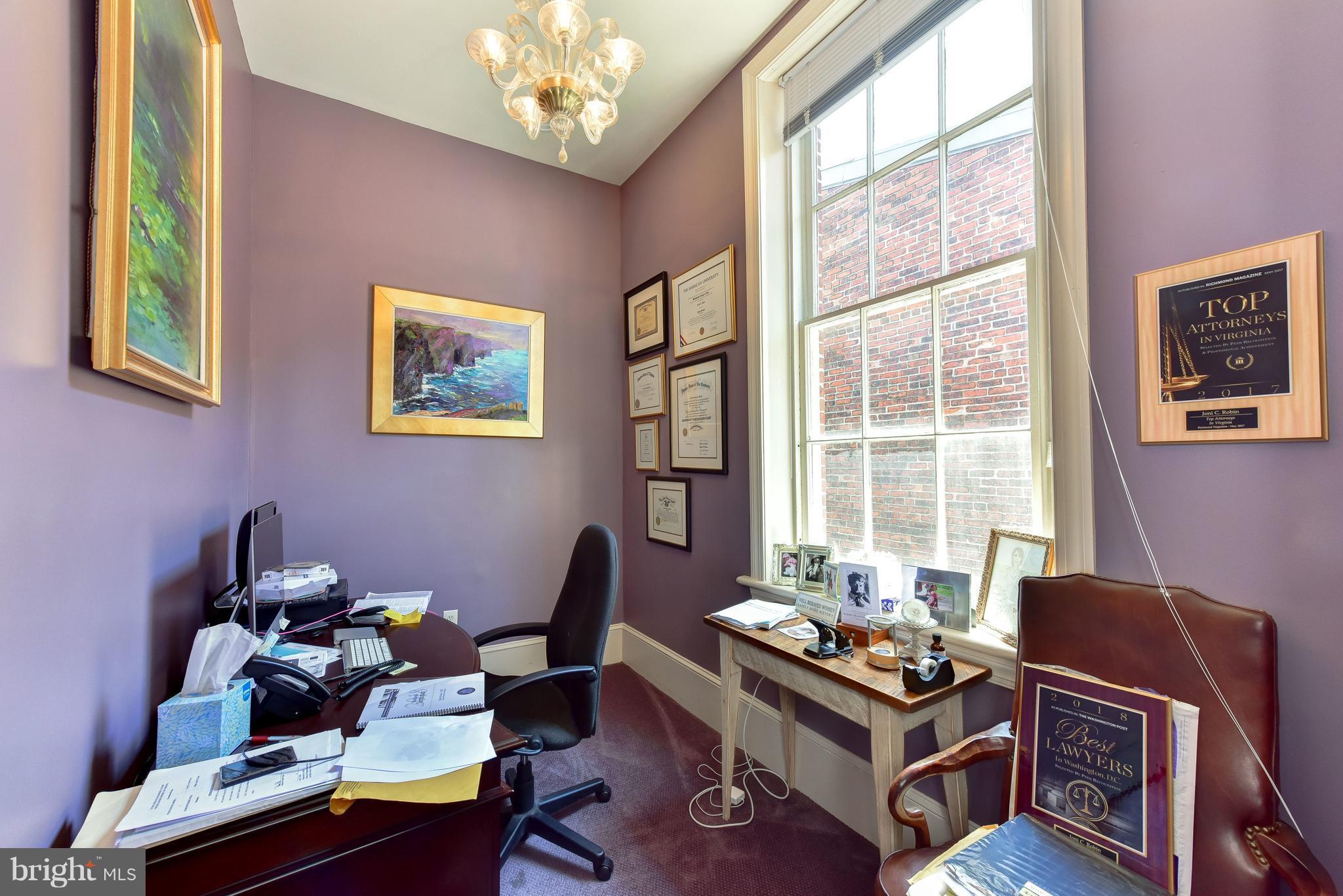 OLD TOWN - Commercial Sale