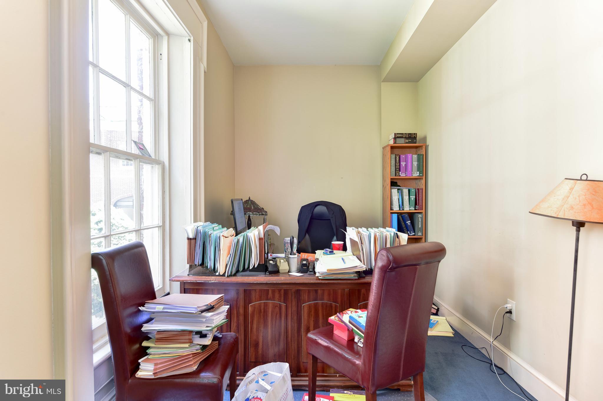 OLD TOWN - Commercial Sale