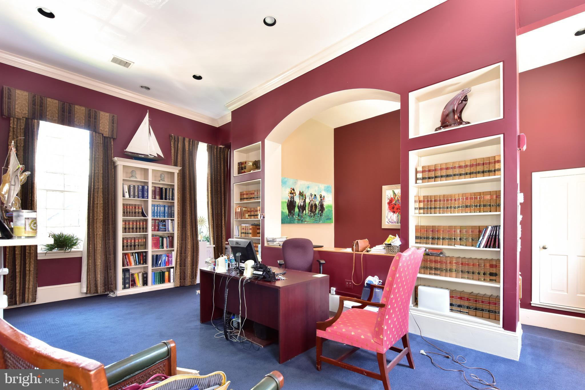 OLD TOWN - Commercial Sale