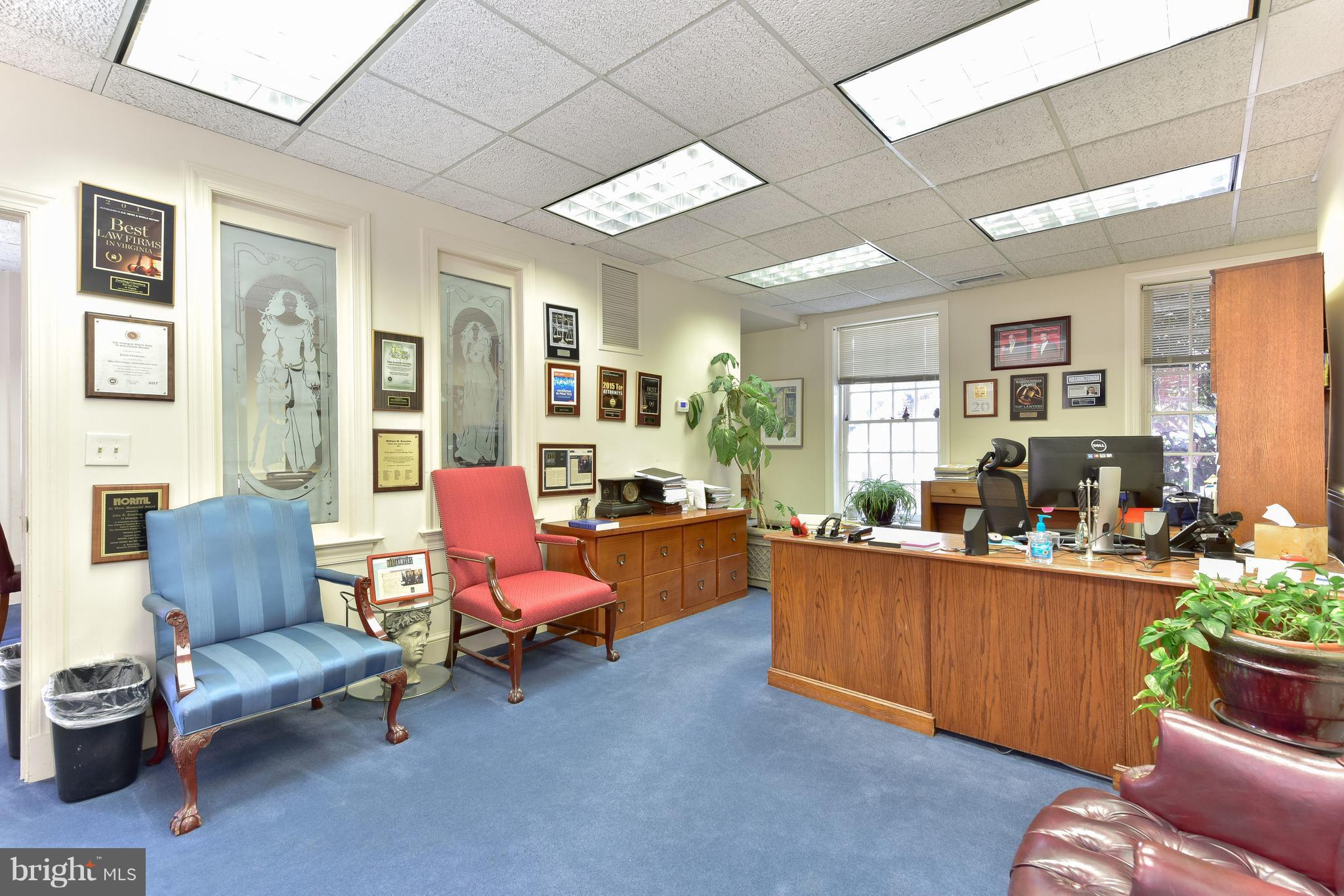 OLD TOWN - Commercial Sale