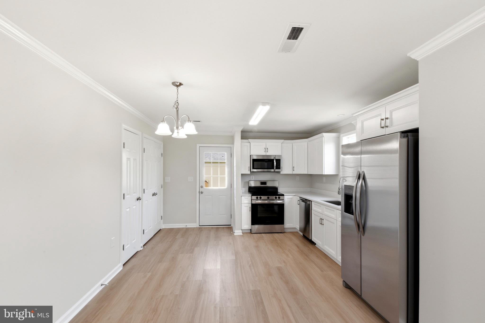 JOHNSTON WOODSTOCK - Residential