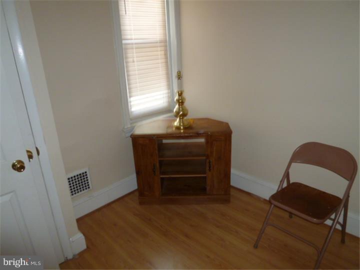 PHILADELPHIA (SOUTHWEST) - Residential
