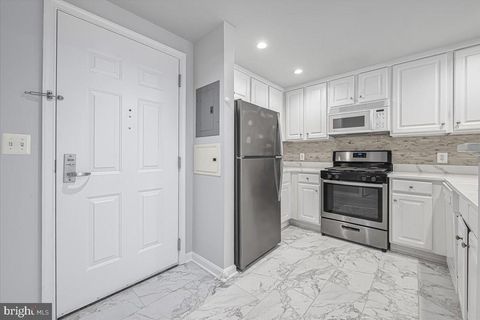 Photo of 11710 Old Georgetown Road #121, NORTH BETHESDA, MD 20852 (MLS # MDMC2207560)