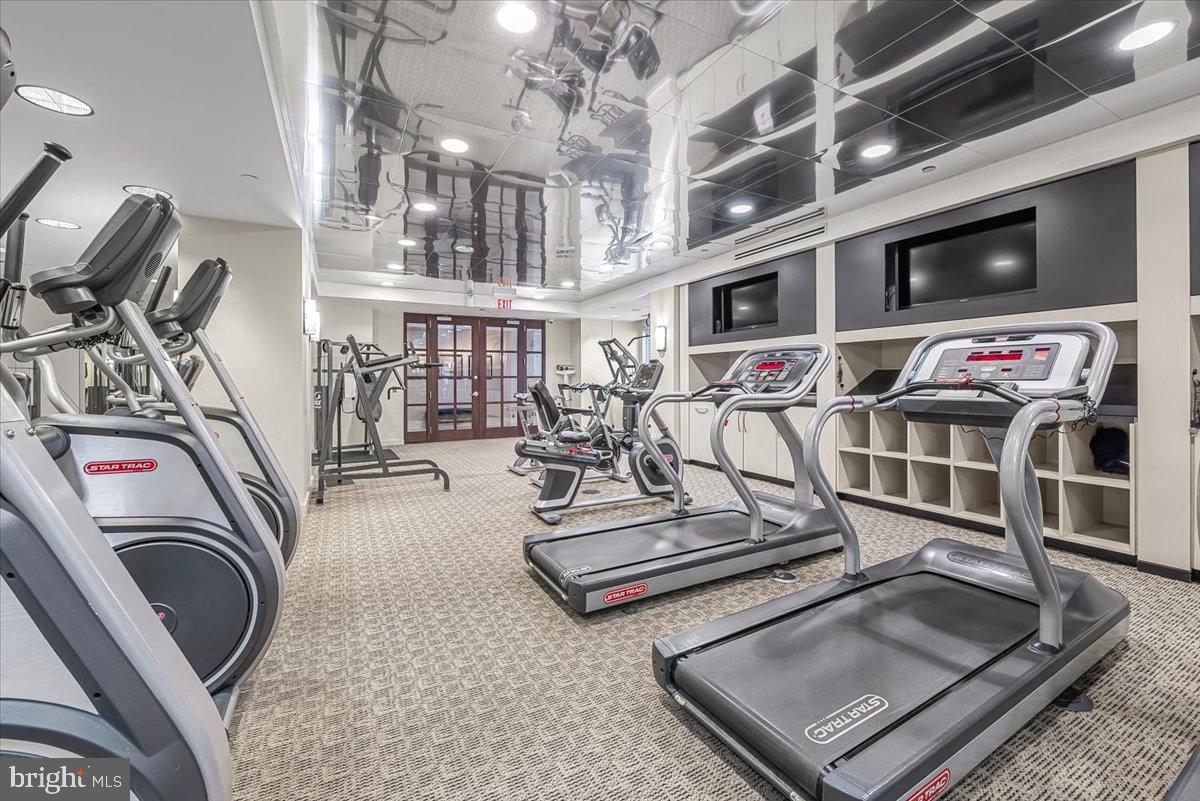 GALLERY AT WHITE FLINT - Residential Lease