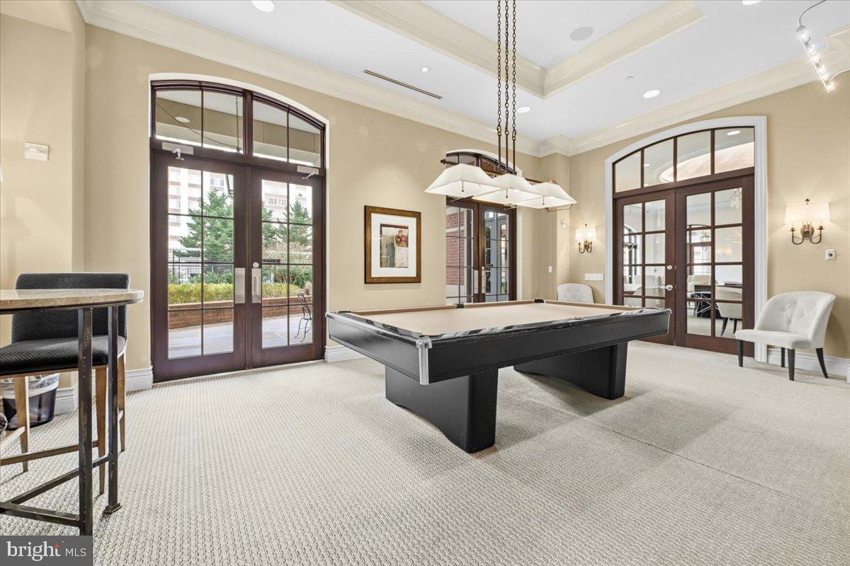 GALLERY AT WHITE FLINT - Residential Lease