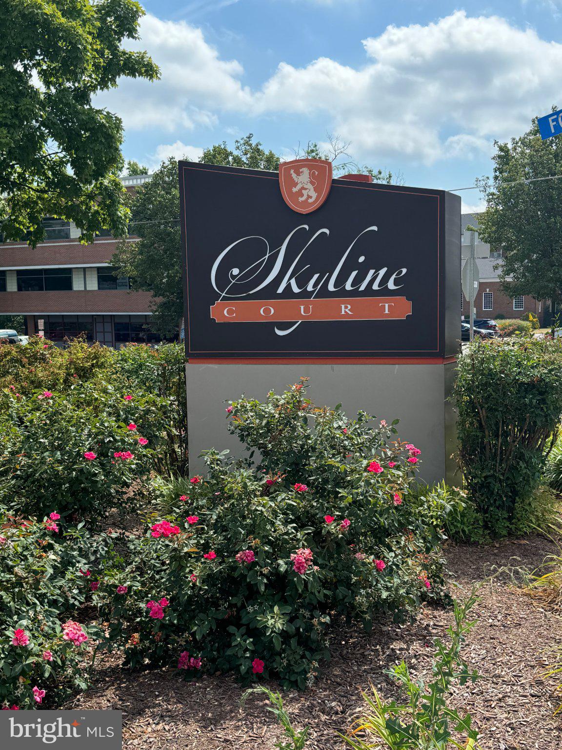 5136 LEESBURG PIKE 7