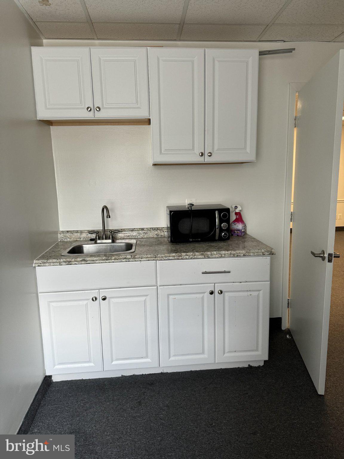 5136 LEESBURG PIKE 7