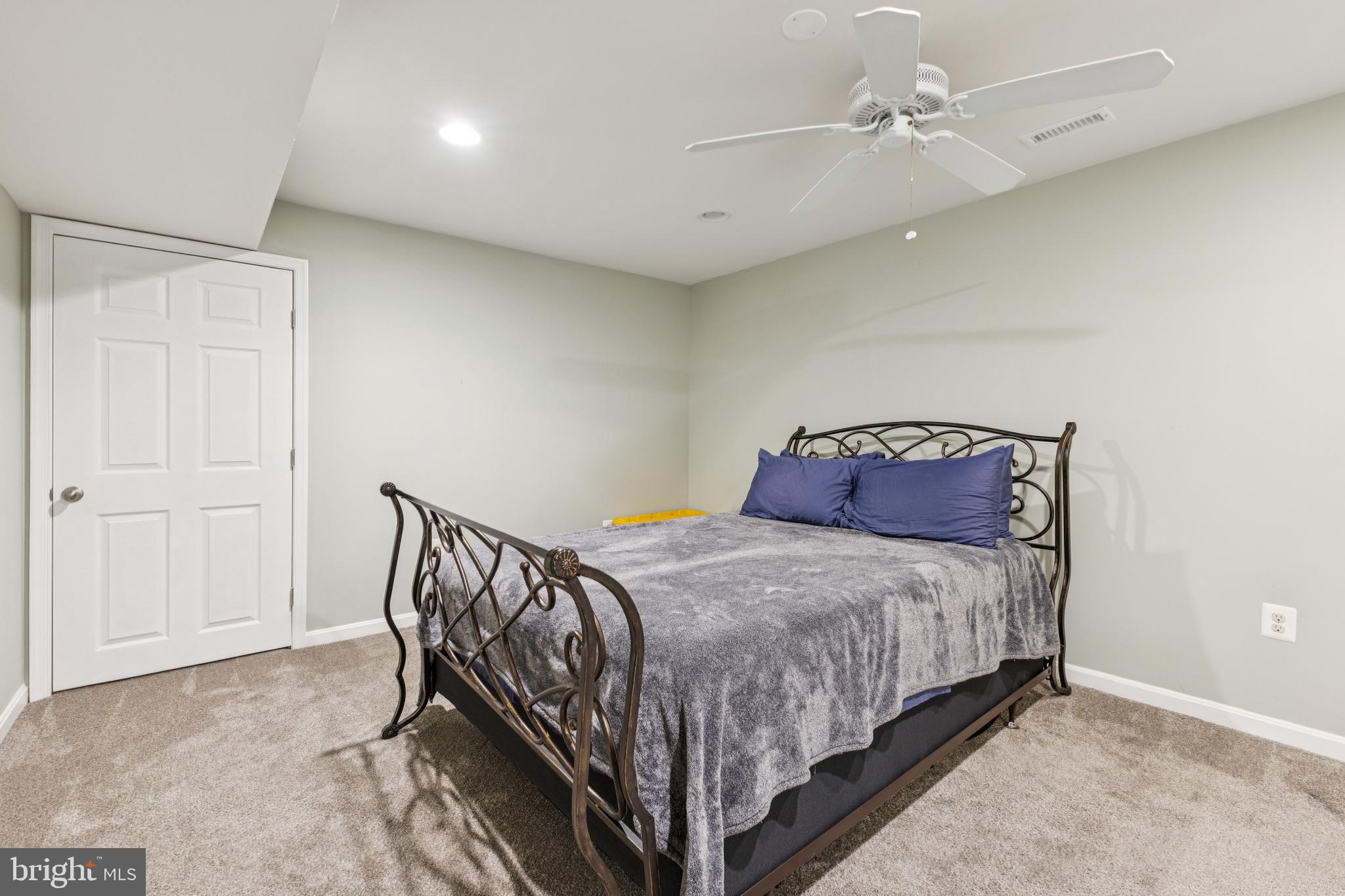 GRAHAM PARK SHORES - Residential