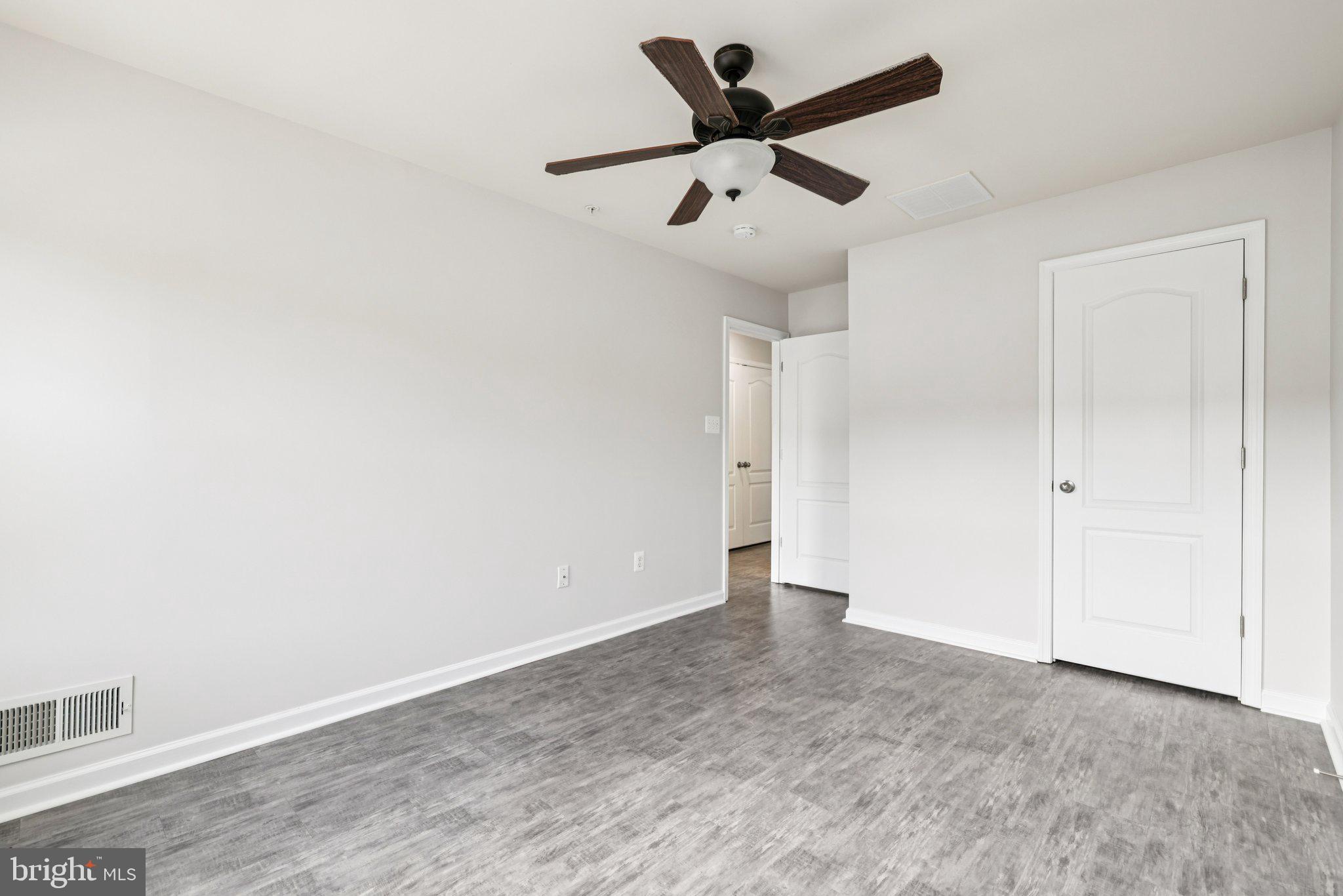 STONEHOUSE RUN - Residential