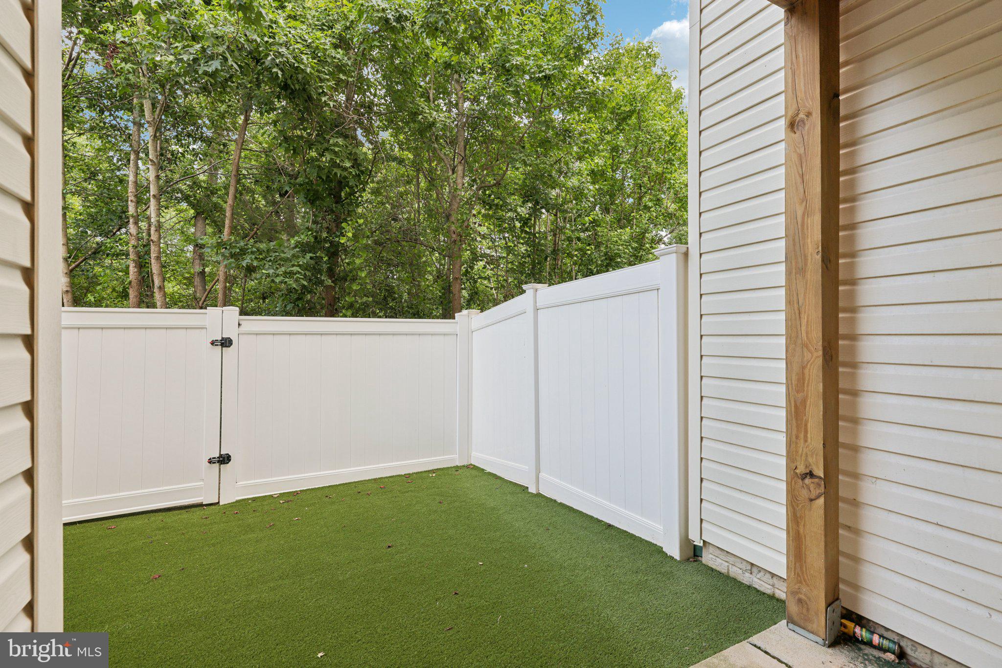 STONEHOUSE RUN - Residential