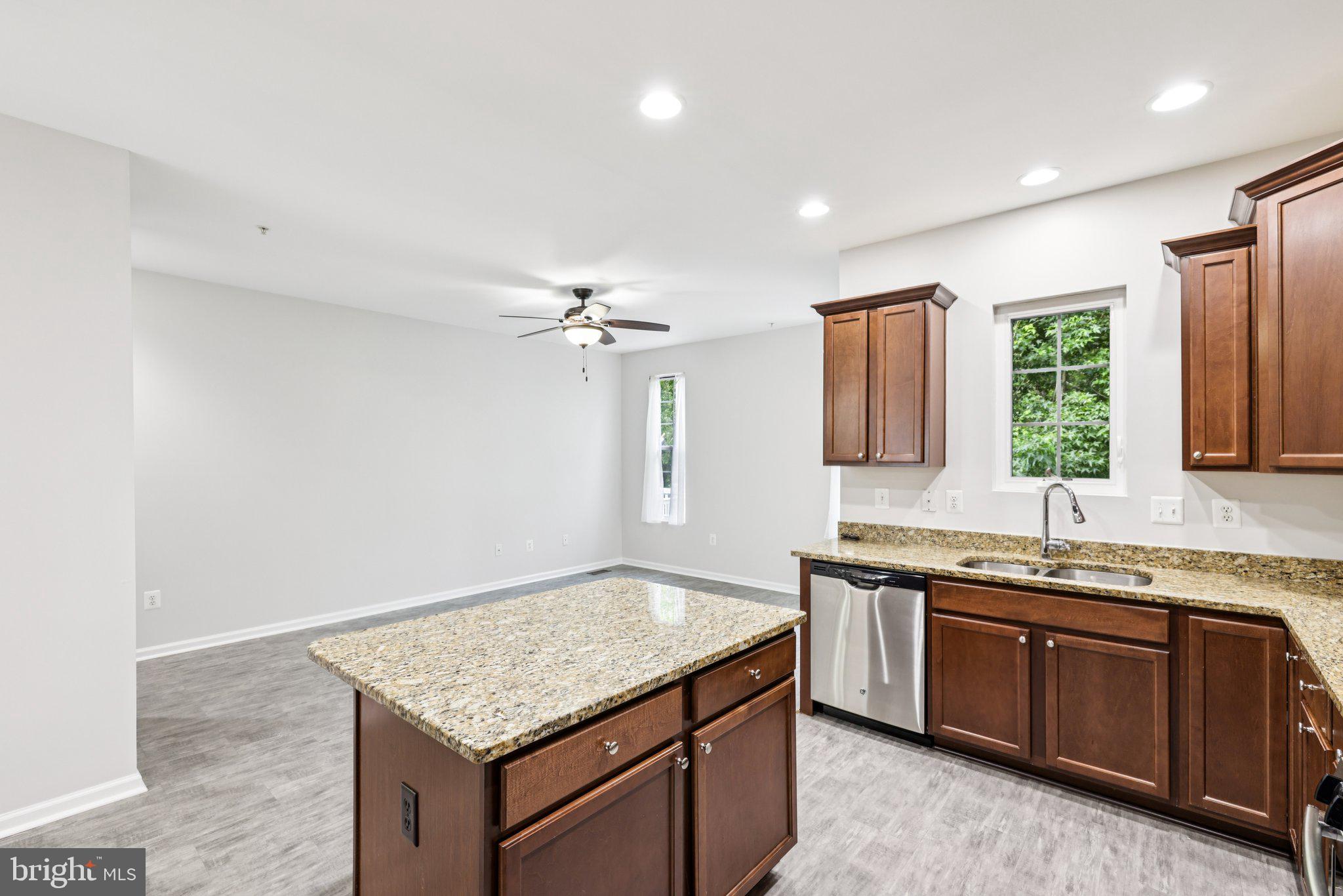 STONEHOUSE RUN - Residential