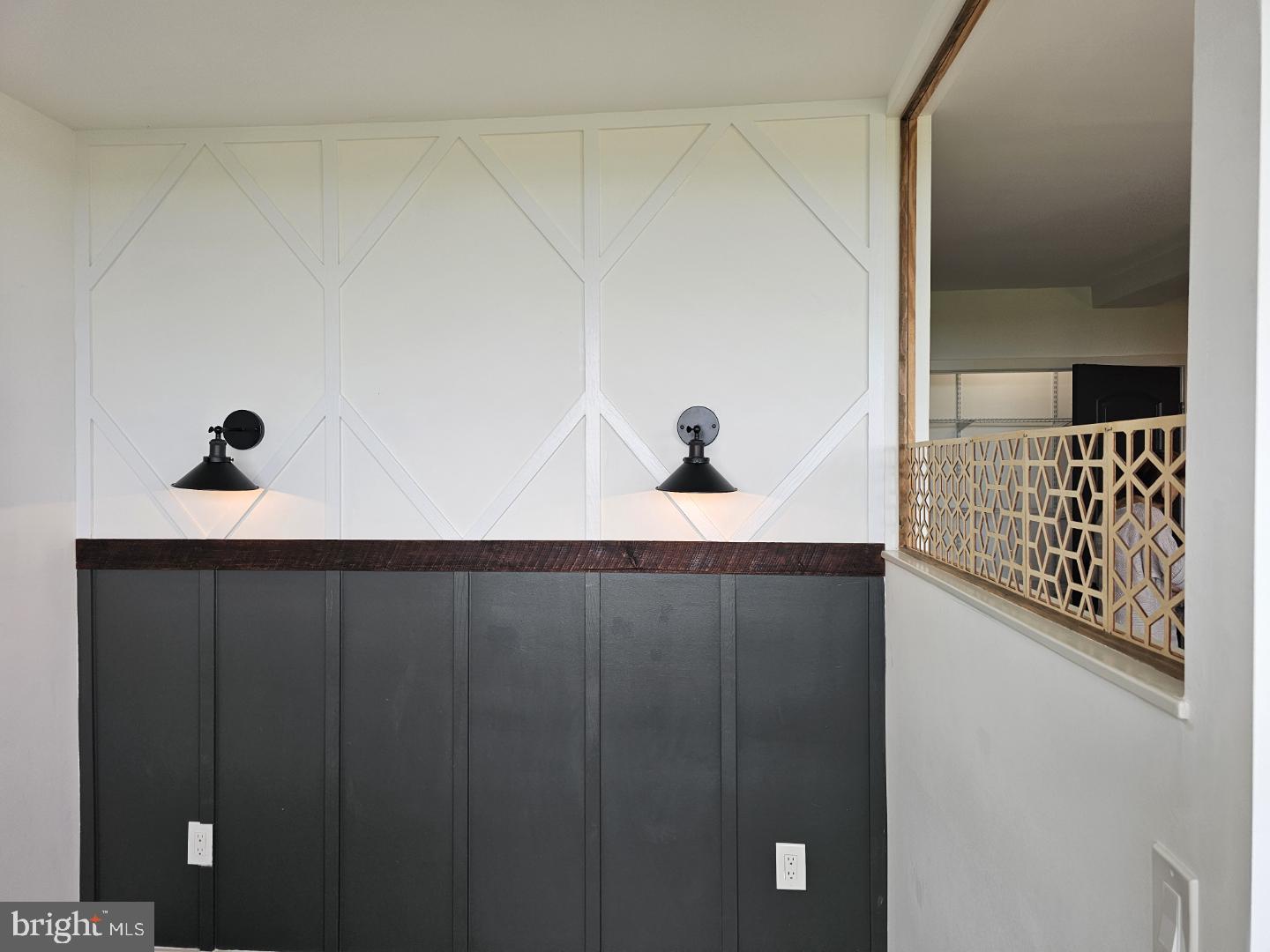 SKYLINE PLAZA - Residential Lease