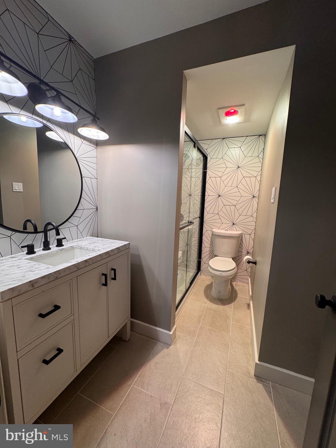 SKYLINE PLAZA - Residential Lease