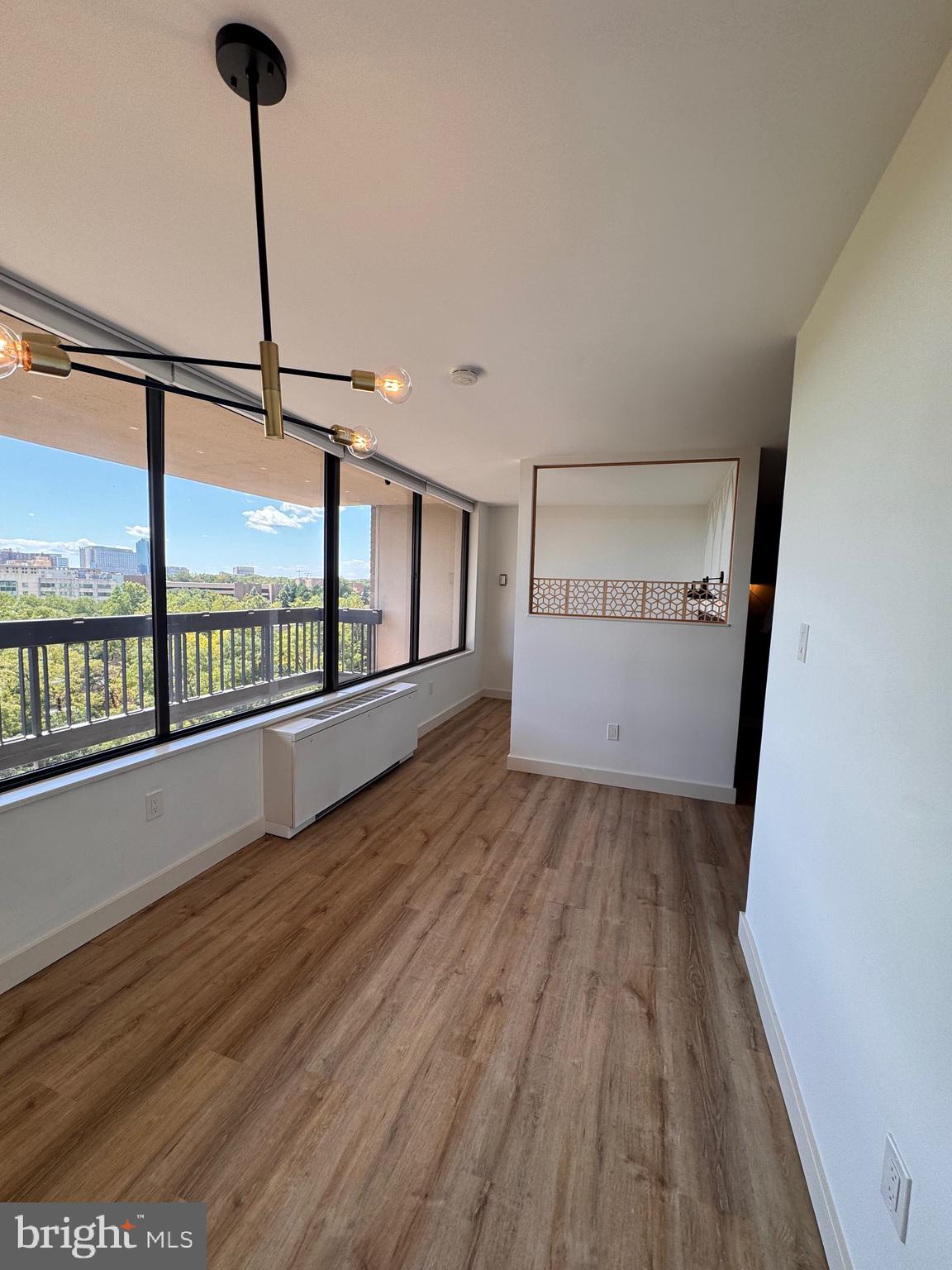 SKYLINE PLAZA - Residential Lease