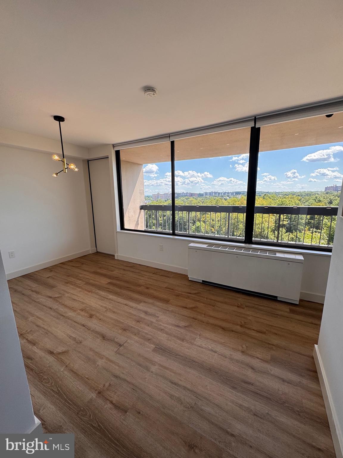 SKYLINE PLAZA - Residential Lease