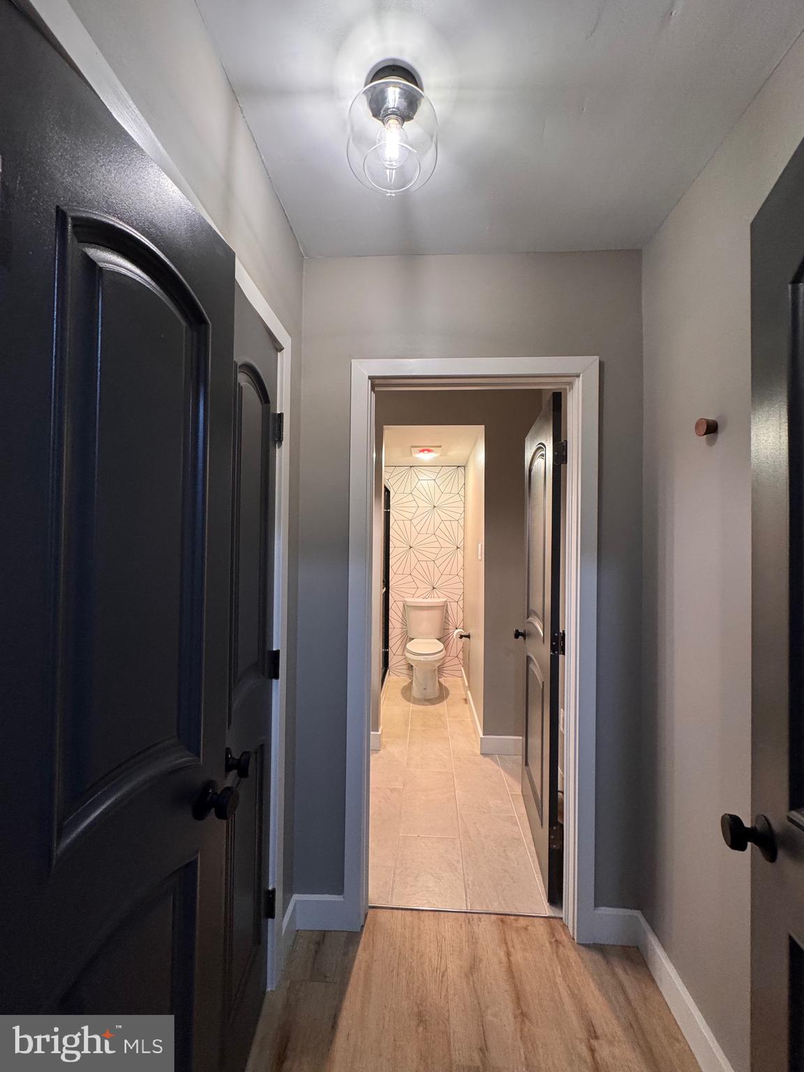 SKYLINE PLAZA - Residential Lease