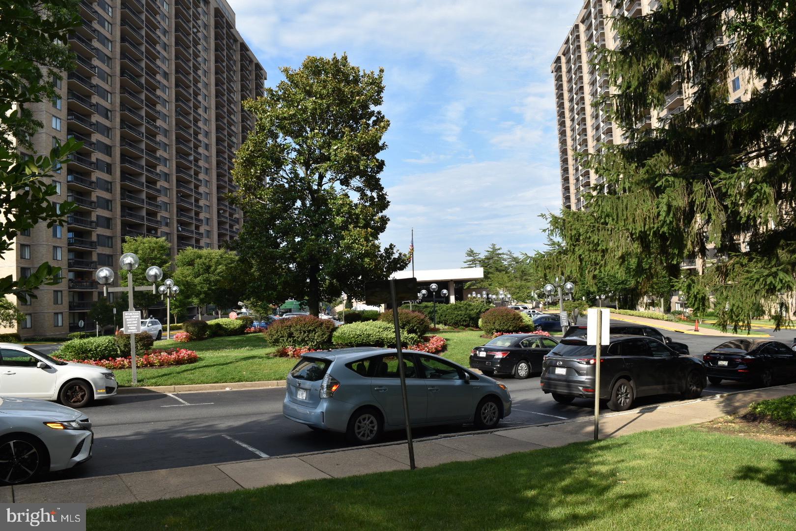 SKYLINE PLAZA - Residential Lease