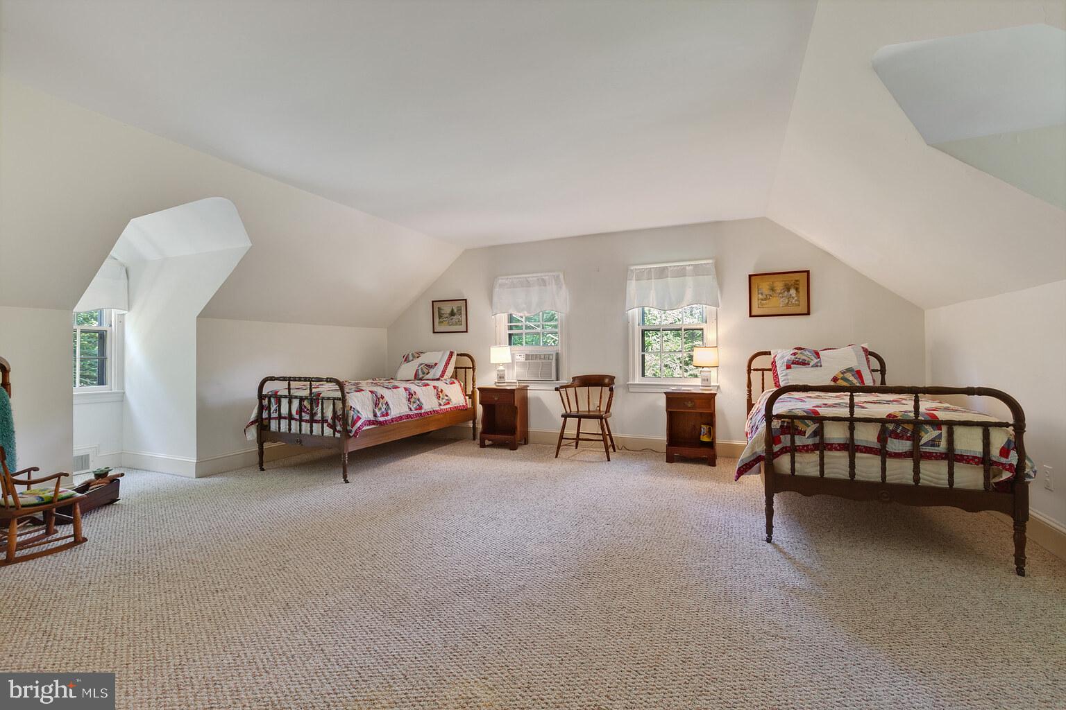 RITTENHOUSE ARBOR - Residential