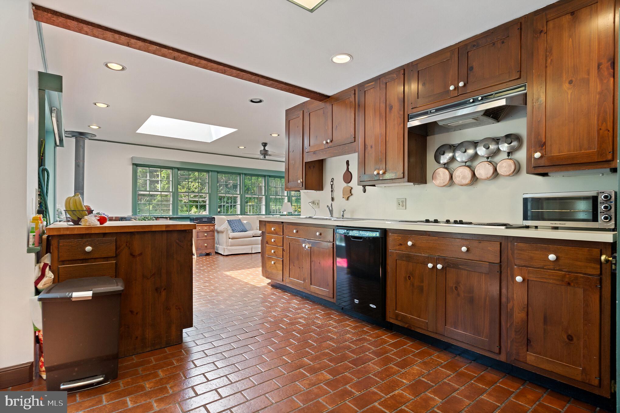 RITTENHOUSE ARBOR - Residential