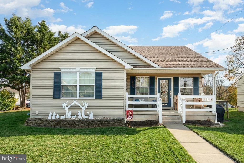 Photo of 486 W King Street, ABBOTTSTOWN, PA 17301 (MLS # PAAD2020774)