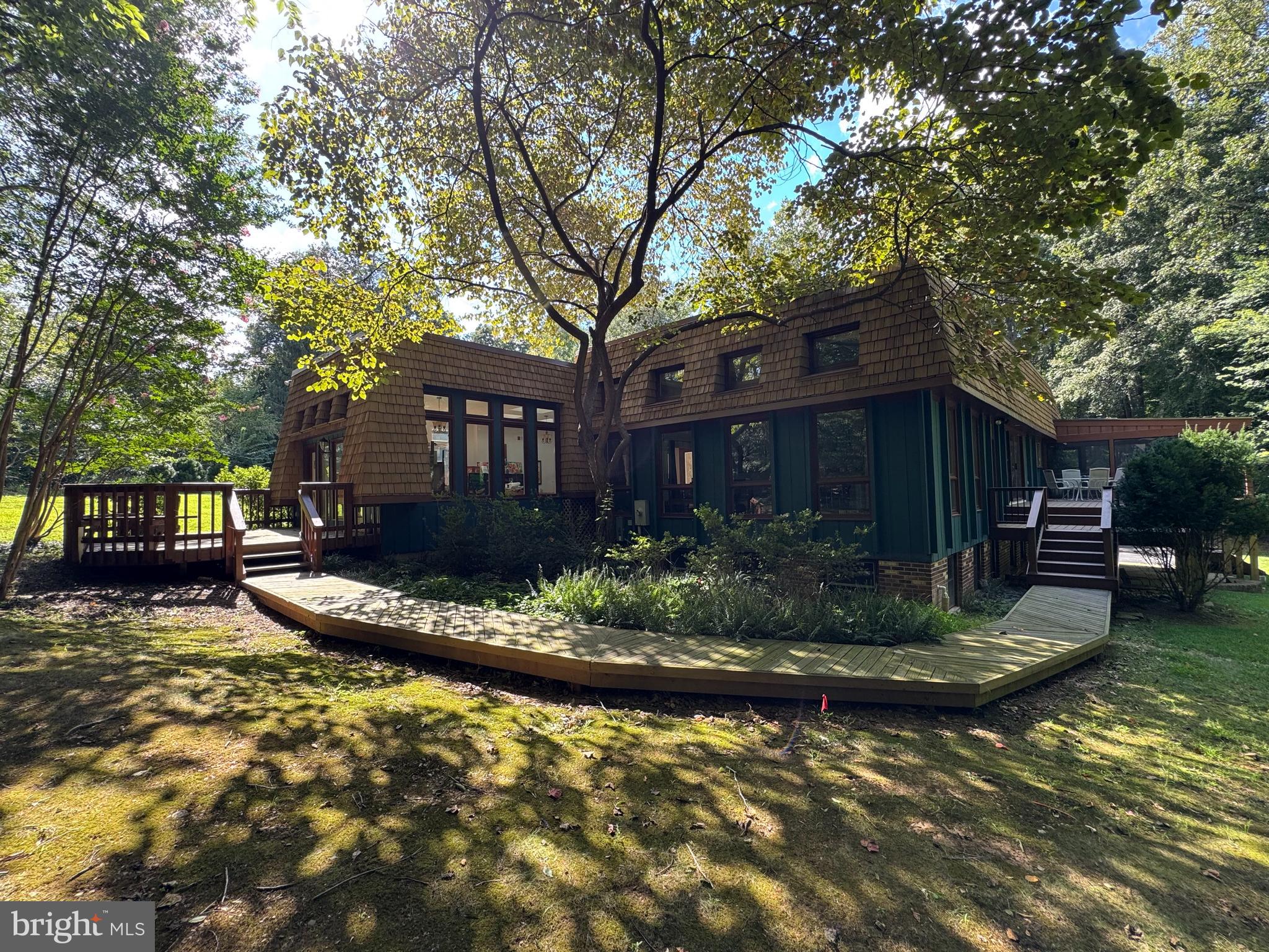 10916 THIMBLEBERRY LANE