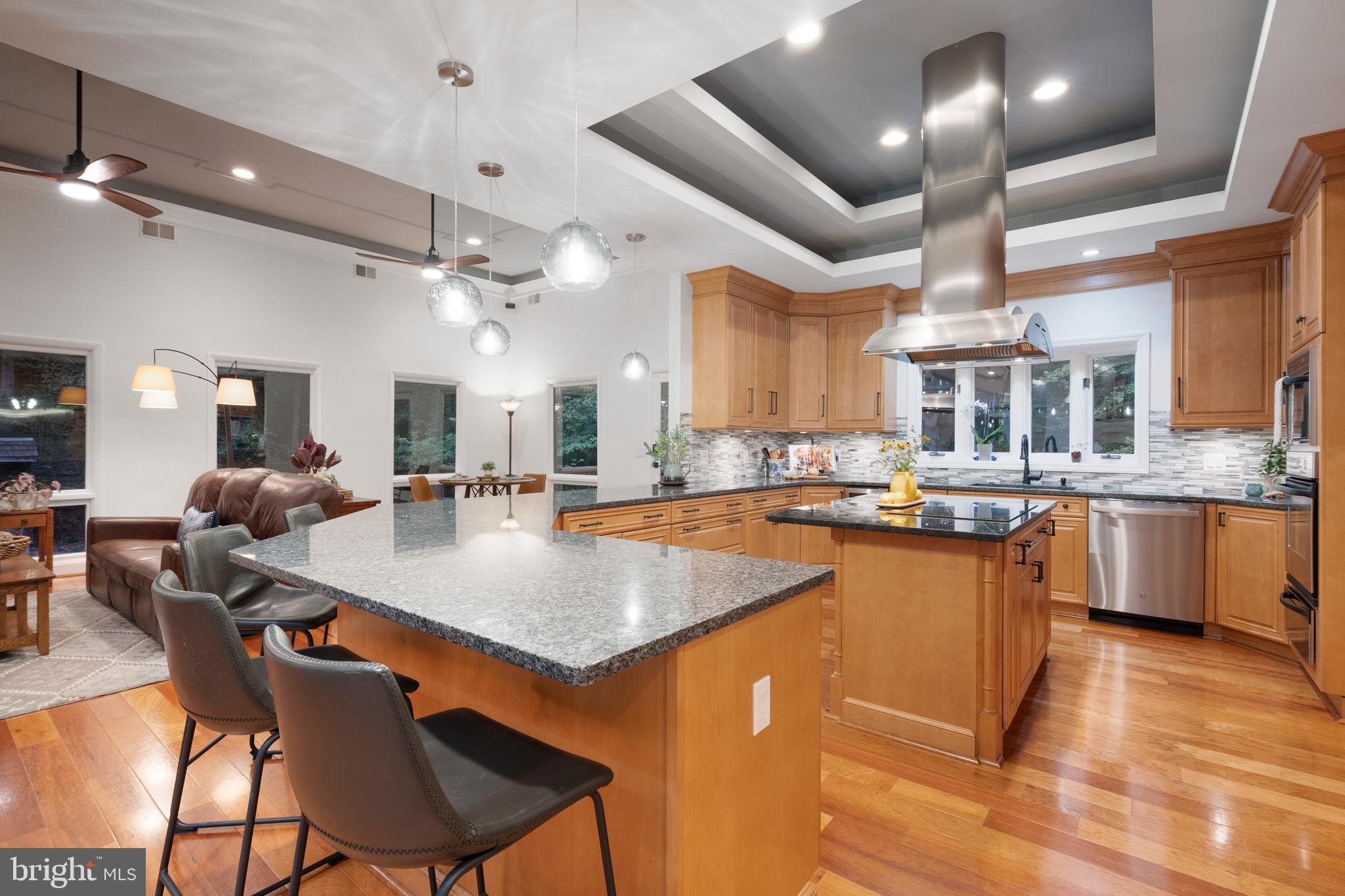 10916 THIMBLEBERRY LANE