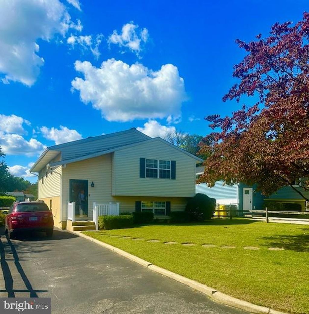 Photo of 143 Midland Road, GLEN BURNIE, MD 21060 (MLS # MDAA2127954)