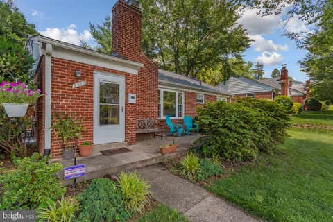 Photo of 5025 Cushing Drive, KENSINGTON, MD 20895 (MLS # MDMC2241374)
