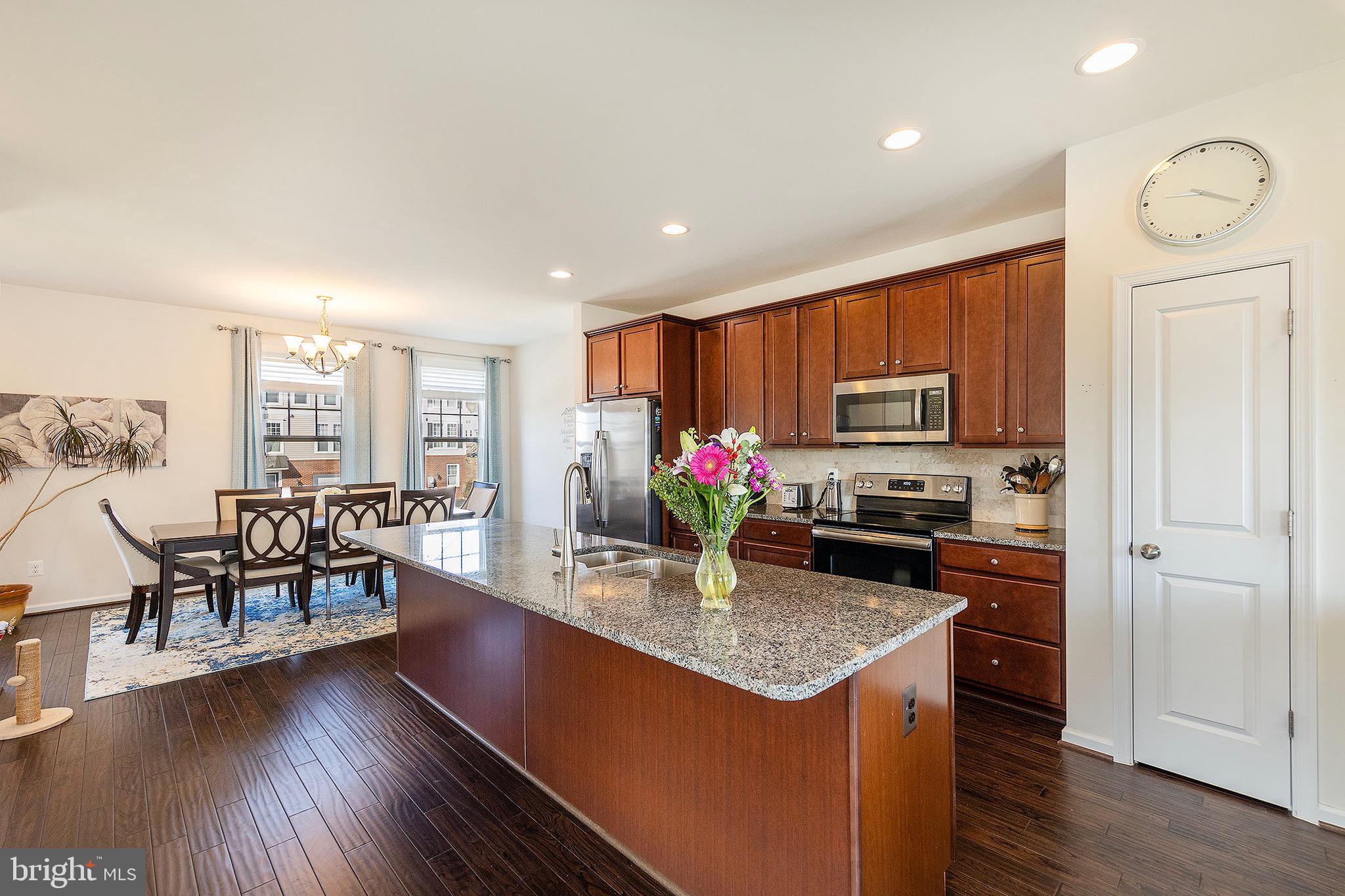 FIELDSTONE - Residential