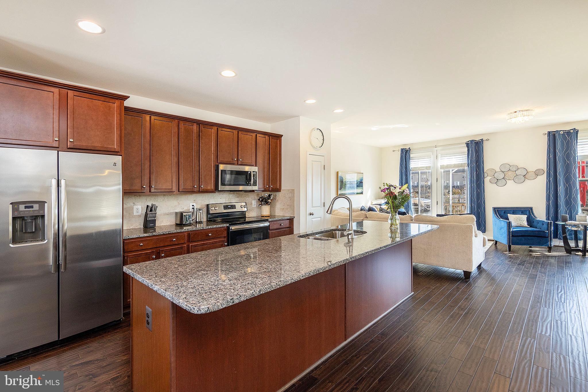 FIELDSTONE - Residential