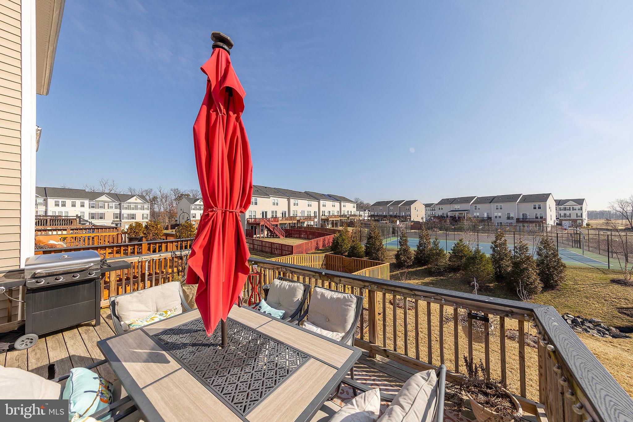 FIELDSTONE - Residential