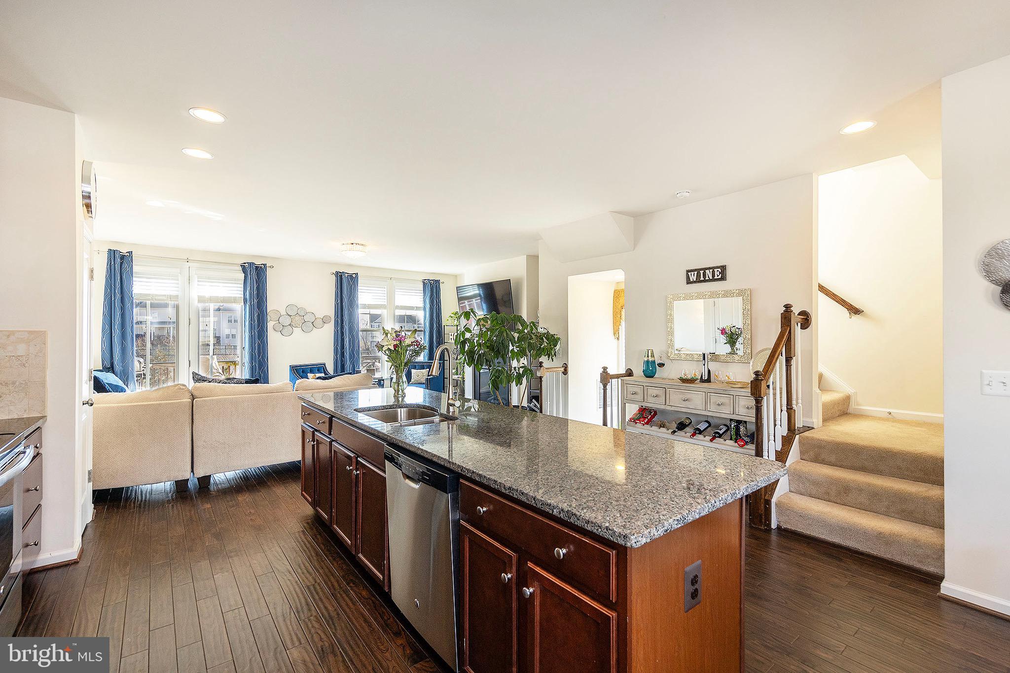 FIELDSTONE - Residential