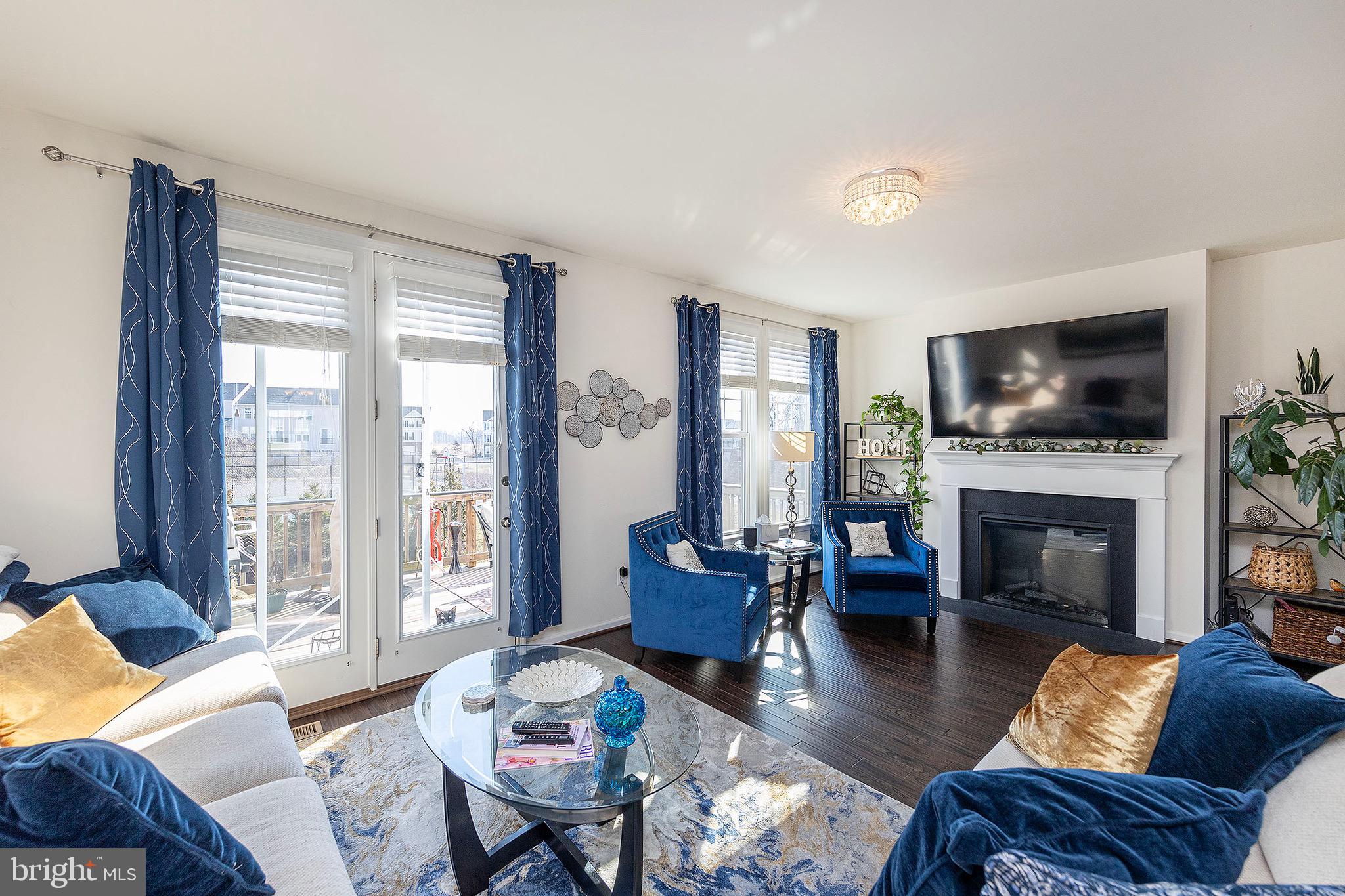 FIELDSTONE - Residential