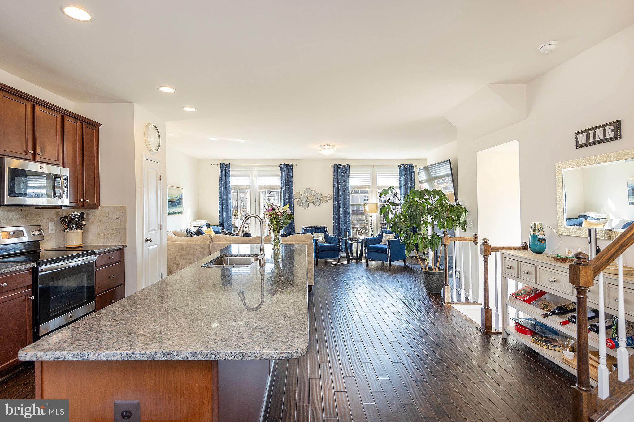 FIELDSTONE - Residential