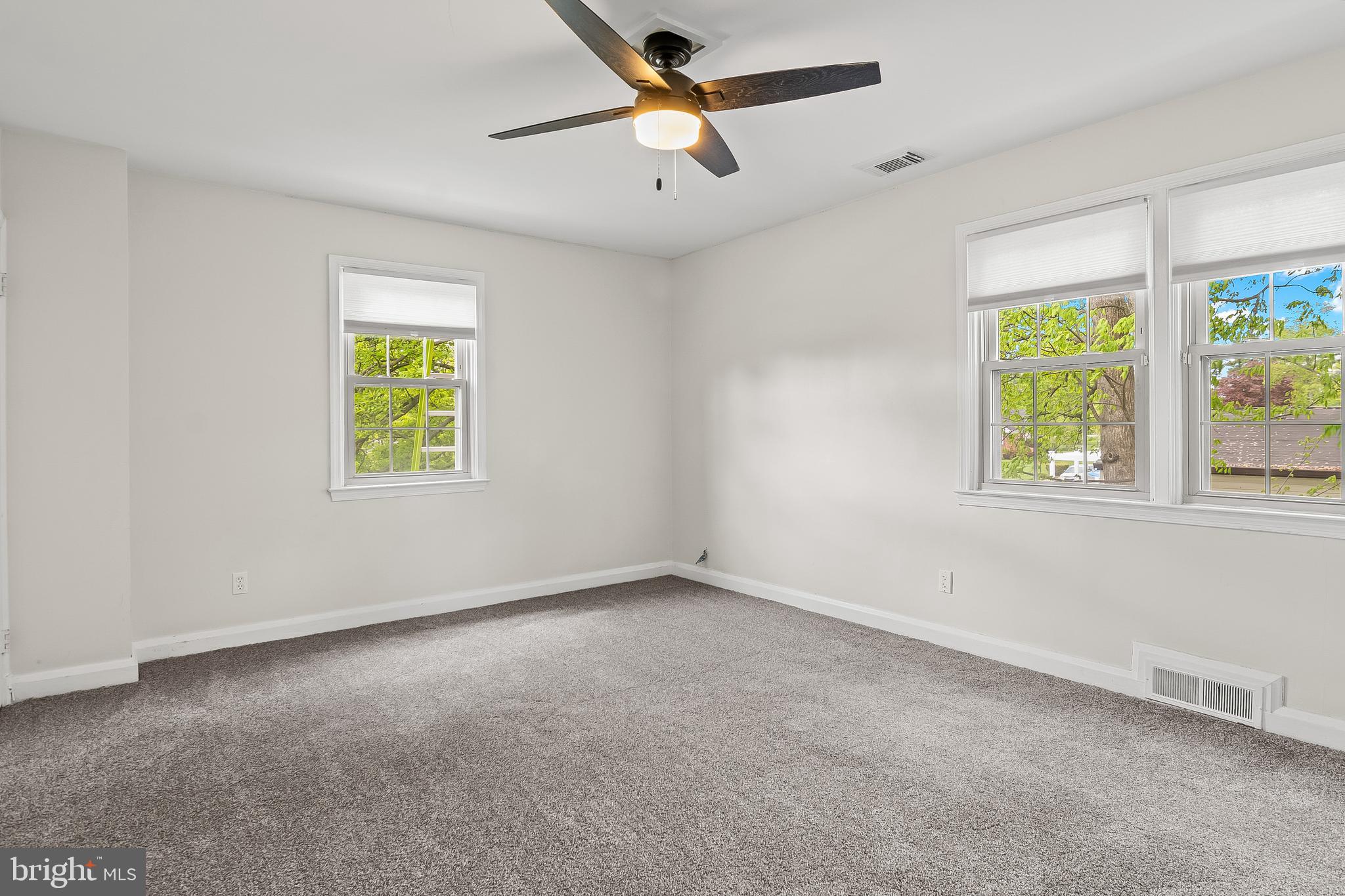 GREEN SPRING MANOR - Residential