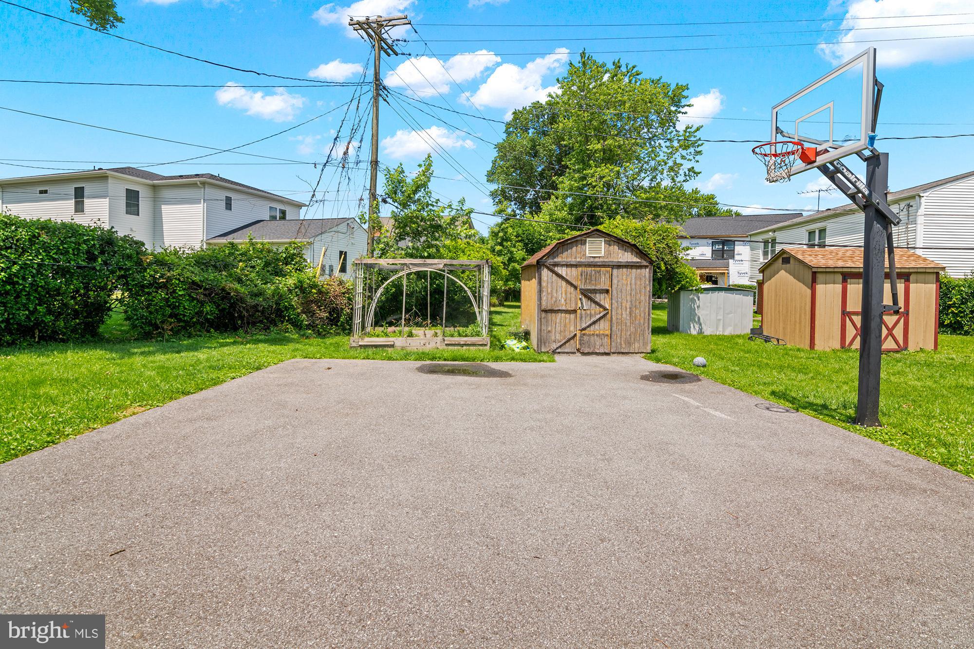 GREEN SPRING MANOR - Residential