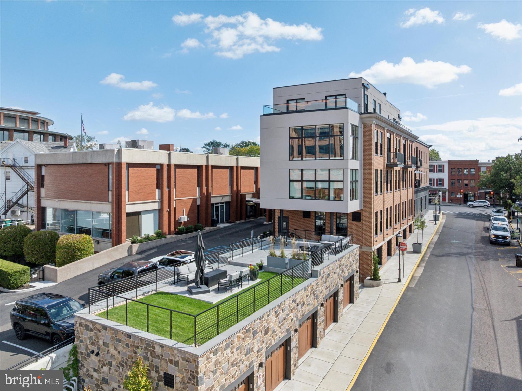 DOYLESTOWN BORO - Residential Lease