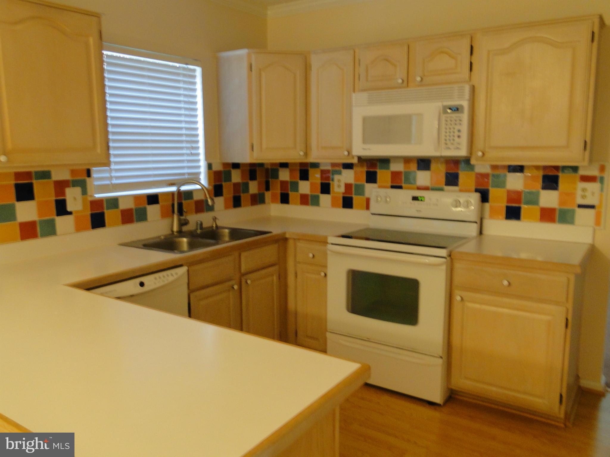 ST CHARLES SUB - HAMPSHIRE - Residential Lease