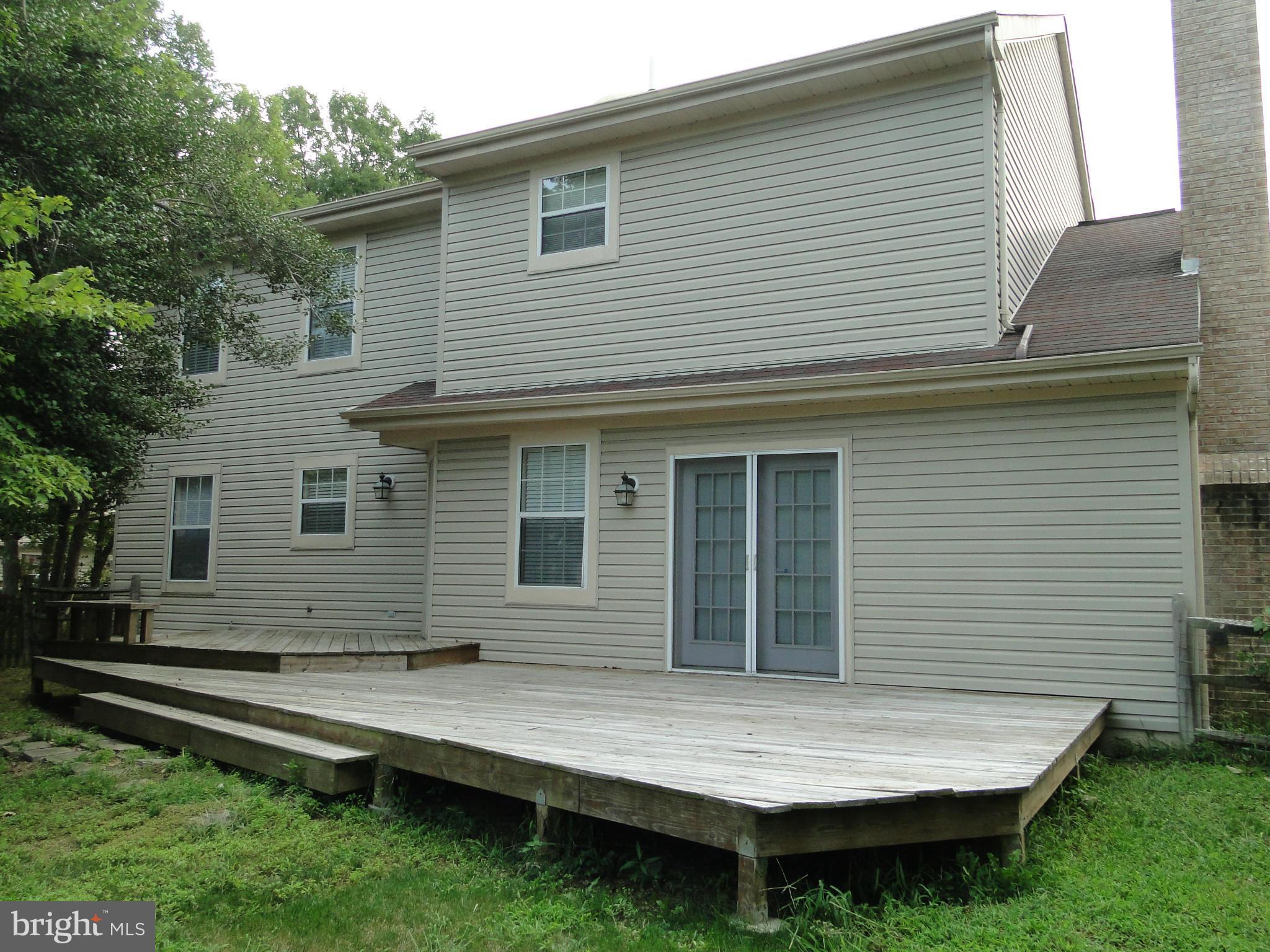 ST CHARLES SUB - HAMPSHIRE - Residential Lease