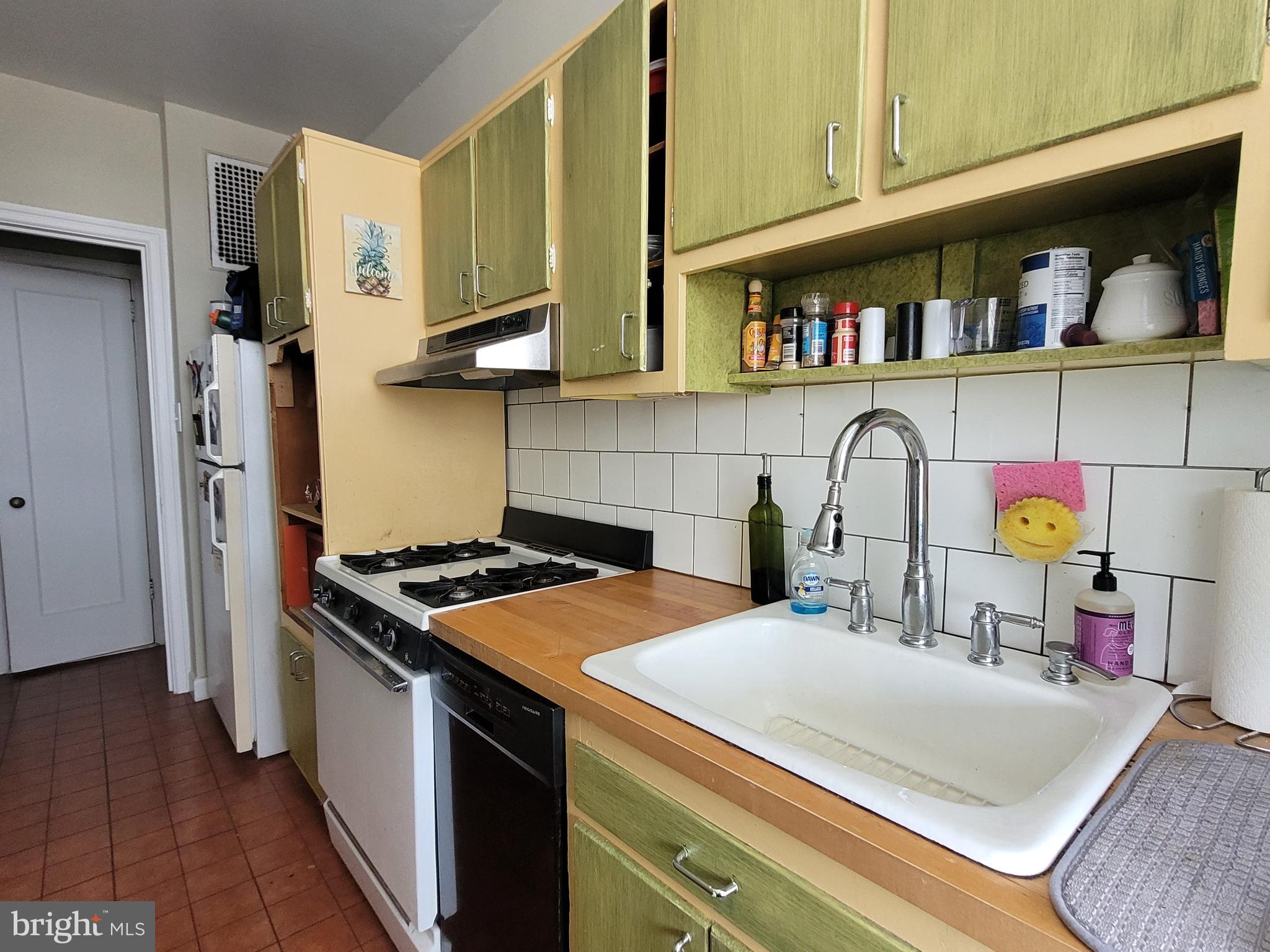 RITTENHOUSE SQUARE - Residential Lease