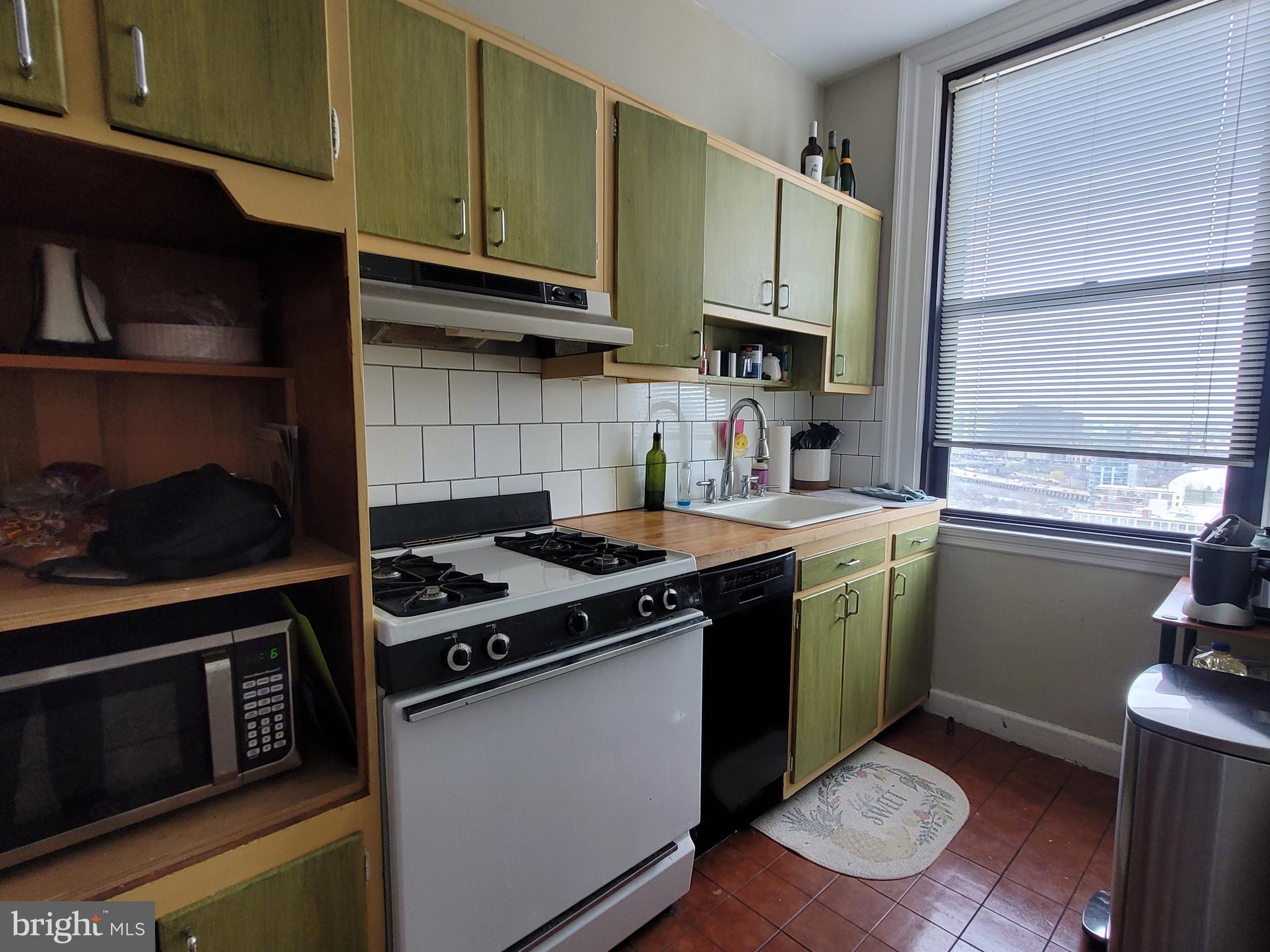 RITTENHOUSE SQUARE - Residential Lease