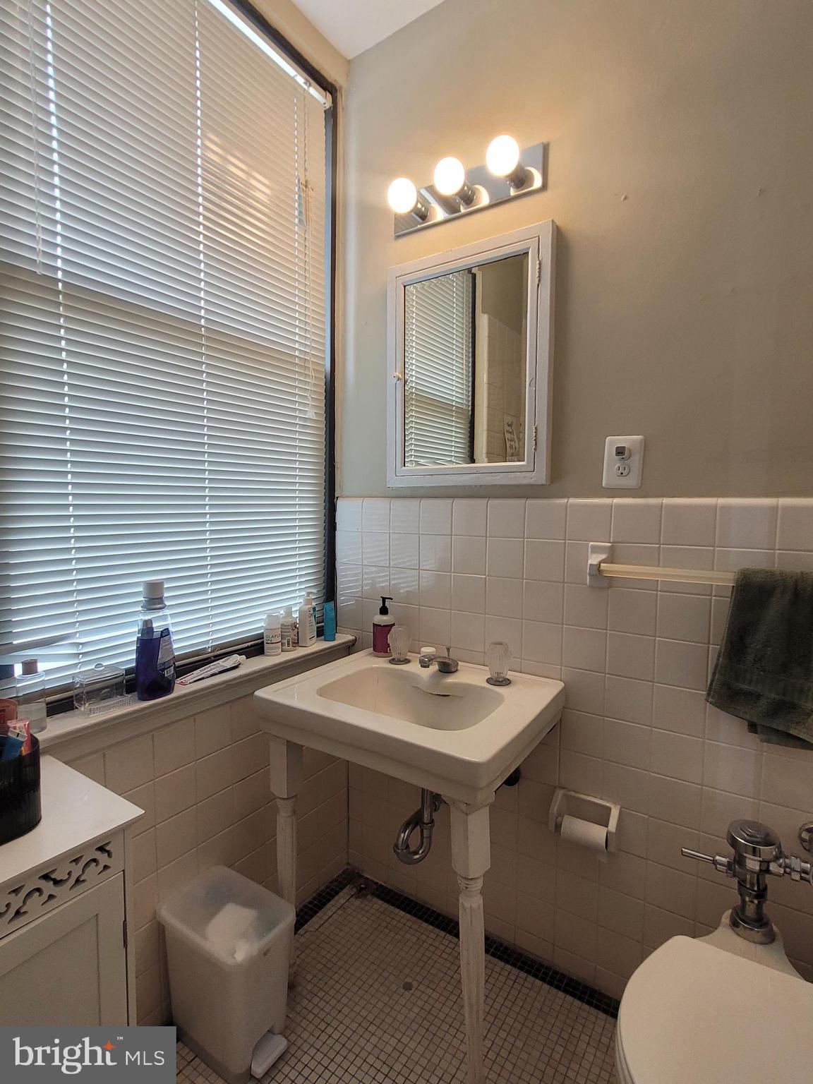 RITTENHOUSE SQUARE - Residential Lease