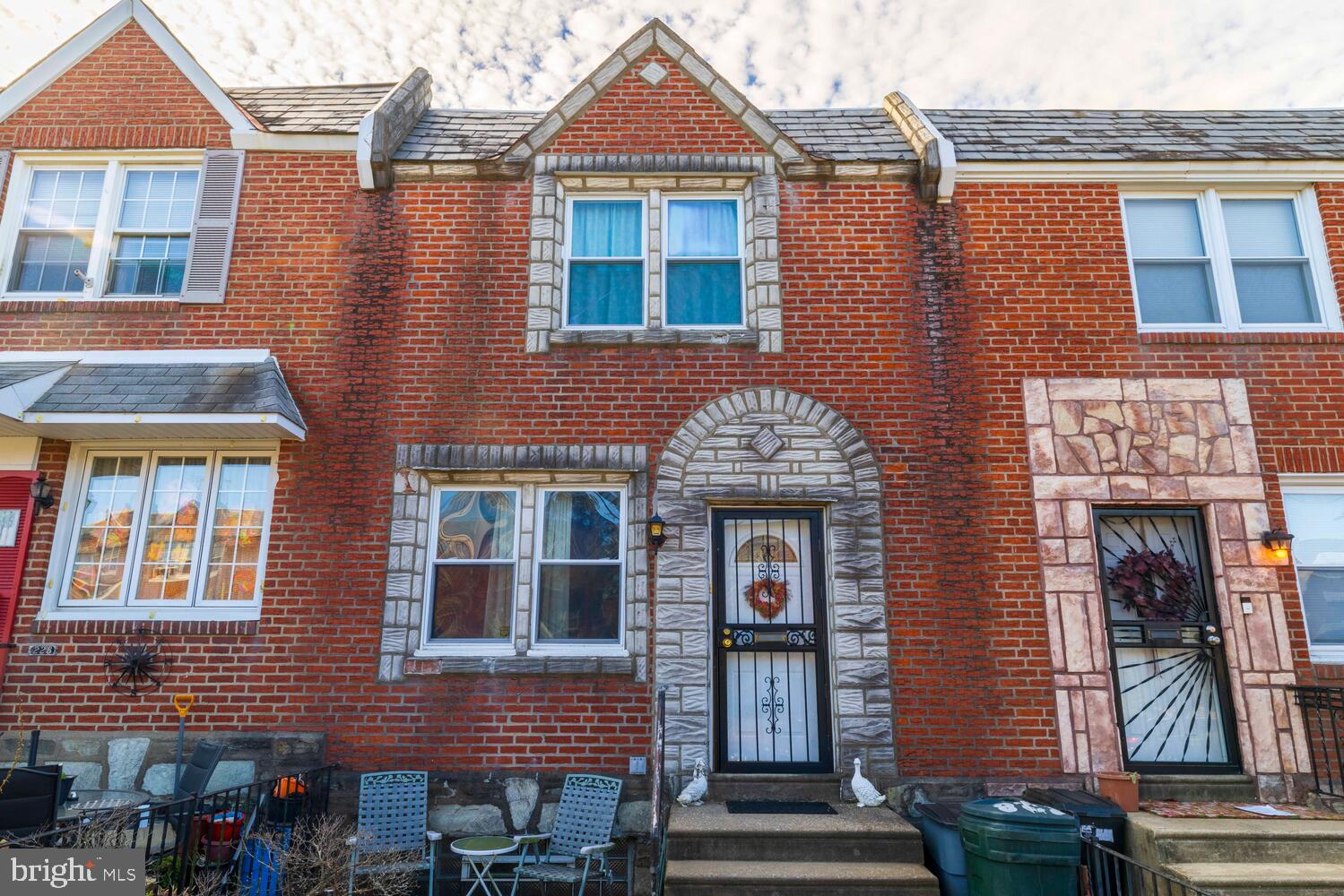 LAWNCREST - Residential