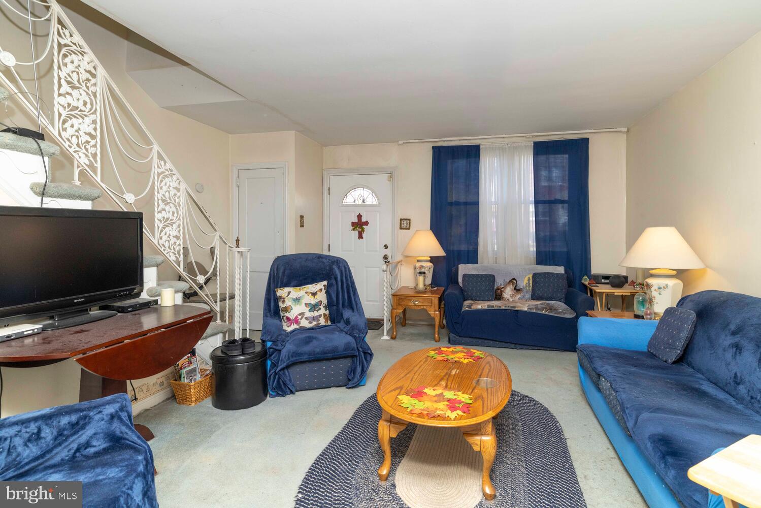 LAWNCREST - Residential